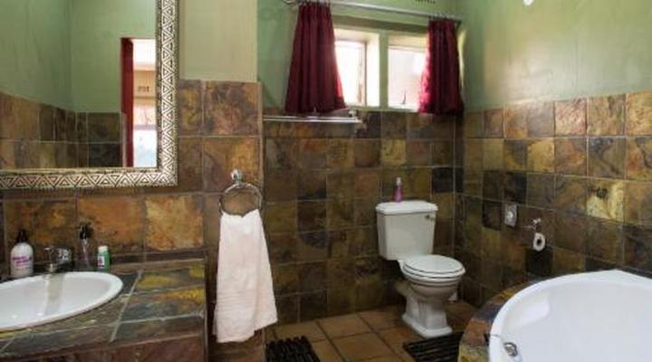 Purple Gecko Guesthouse