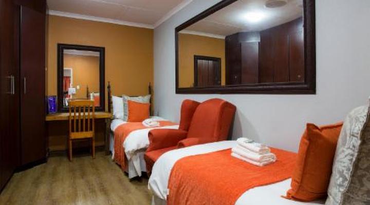 Purple Gecko Guesthouse