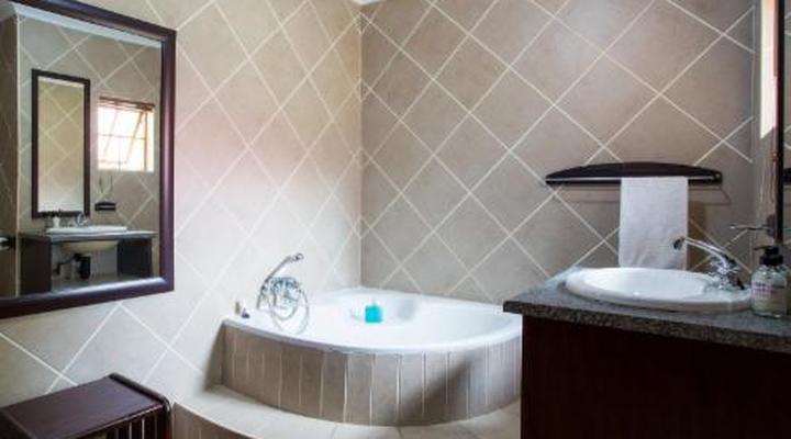 Purple Gecko Guesthouse