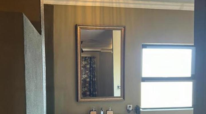 Purple Gecko Guesthouse