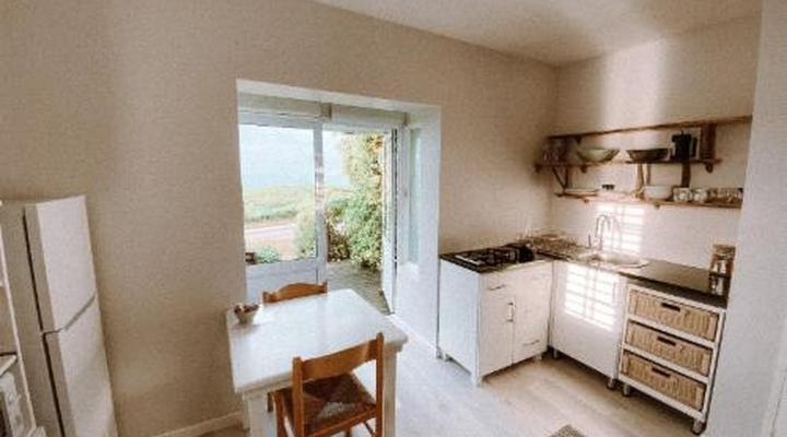 Pebbles Beach Cottage