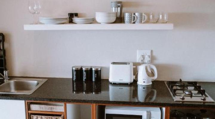 Pebbles Beach Cottage