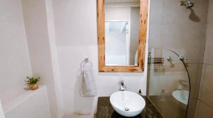 Pebbles Beach Cottage