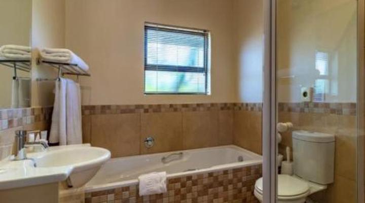 Hoyohoyo Chartwell Lodge