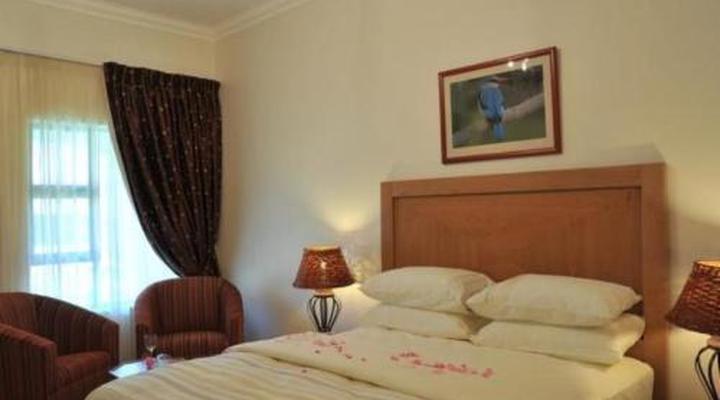 Hoyohoyo Chartwell Lodge