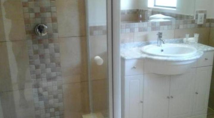 Hoyohoyo Chartwell Lodge