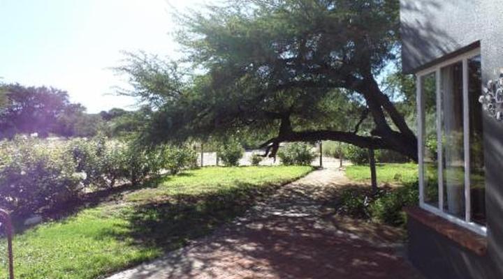 Out of Nature Country Lodge