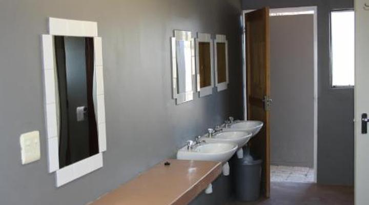 Out of Nature Country Lodge