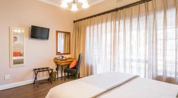 Caledon23 Country House