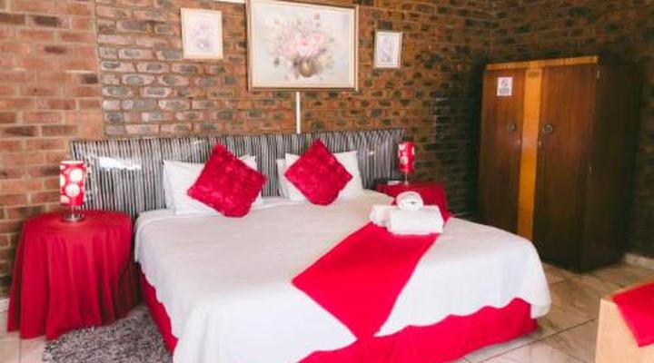 Lekkerbly Chalet Guest House