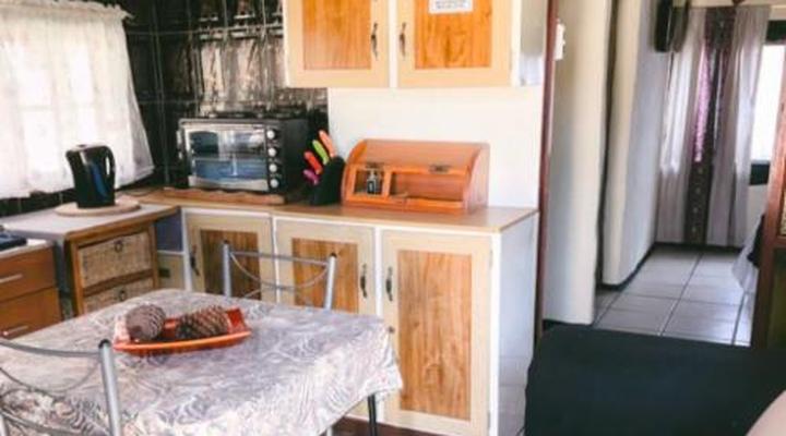 Lekkerbly Chalet Guest House