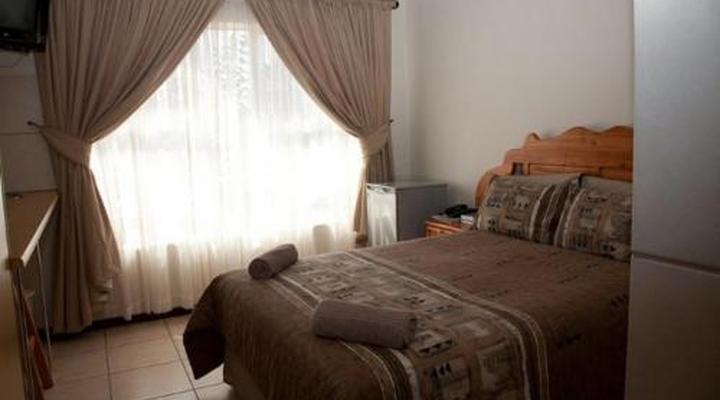 Golden Pillow Polokwane