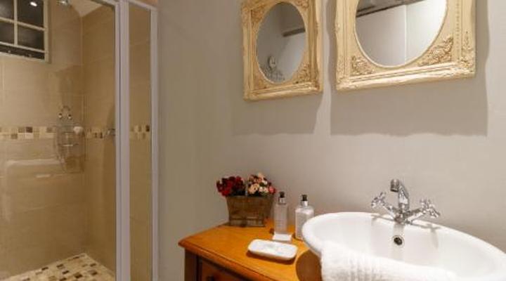 Fiddlewood Fields Guest House