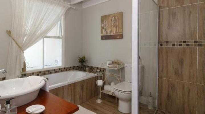 Fiddlewood Fields Guest House