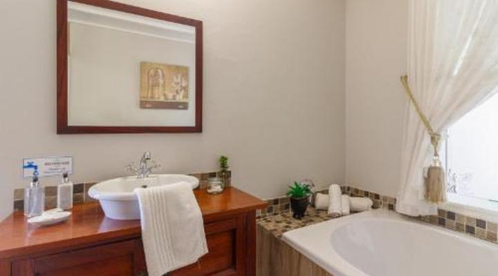 Fiddlewood Fields Guest House