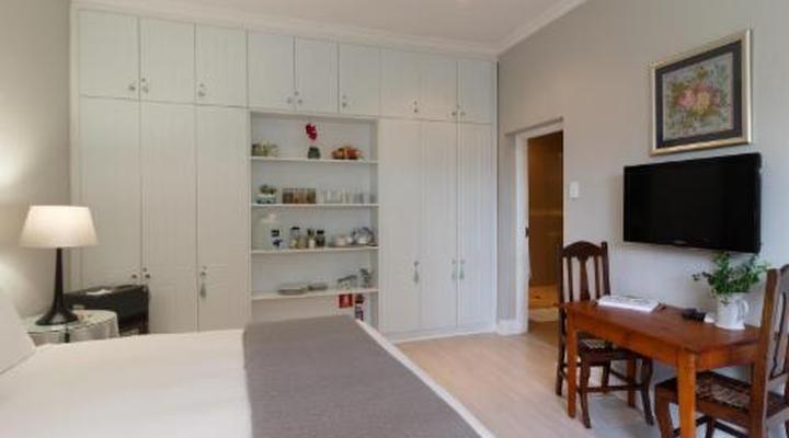 Fiddlewood Fields Guest House