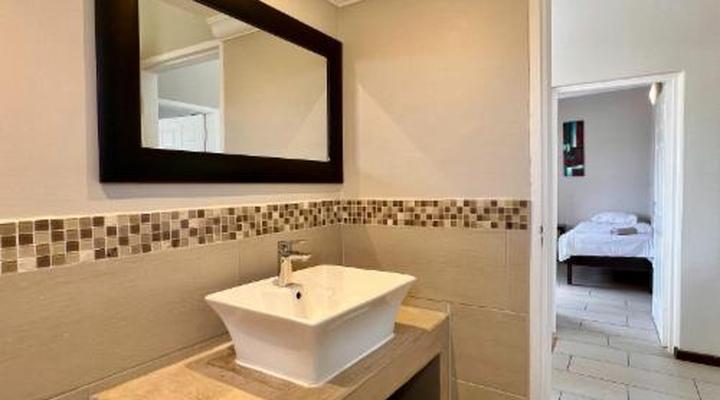 Lagoon Chalets and Caravan Park