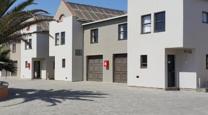 Lagoon Chalets and Caravan Park