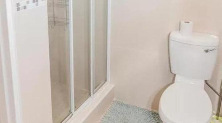 Out Of Africa Town Lodge