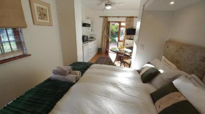 Wine Route 44 Guesthouse