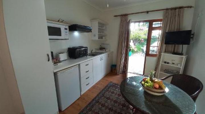 Wine Route 44 Guesthouse