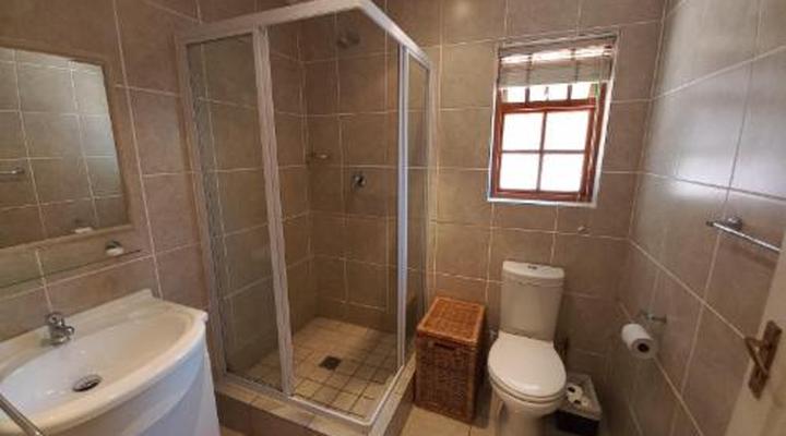 Wine Route 44 Guesthouse