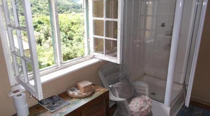 Fairy Knowe Backpackers