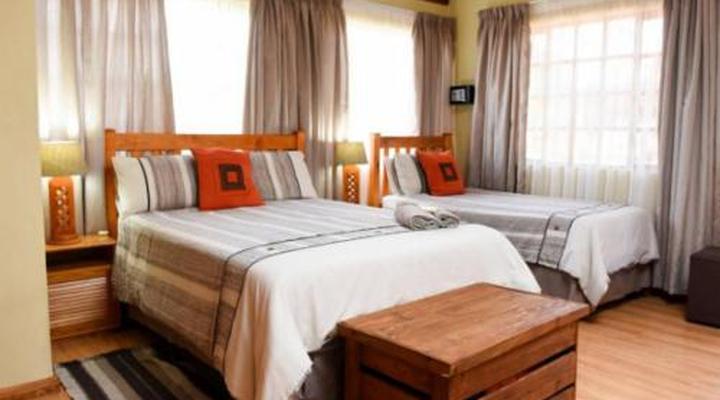 La Frans Guest House