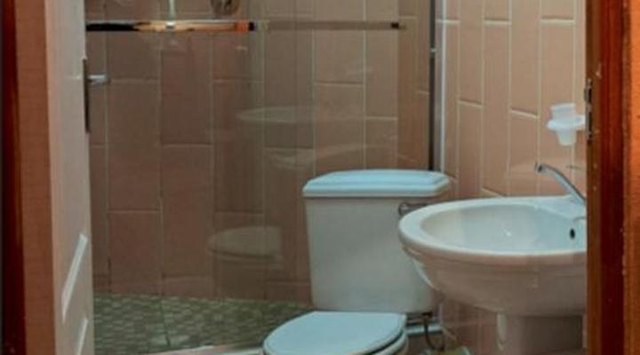 La Frans Guest House