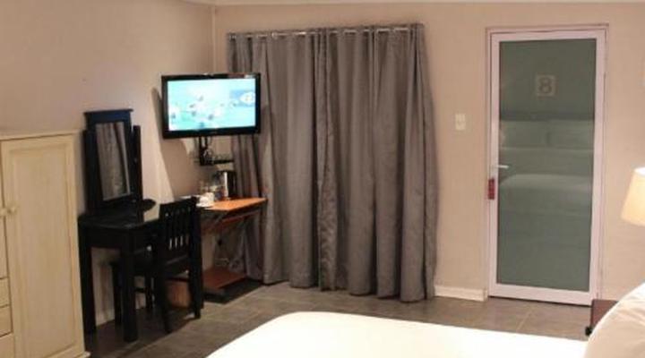 Nauntons Guest House and Thandana Wedding Venue