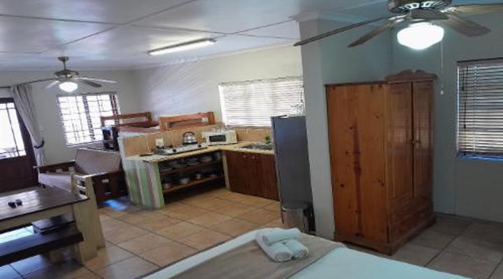 Tourist Lodge Gansbaai