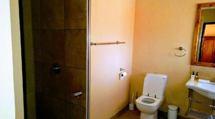 Francolin Creek Guest Lodge