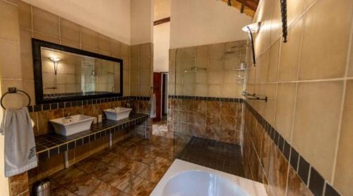 Eden Safari Country House, Waterhole