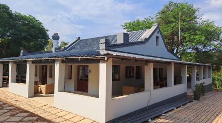 Thandile Country Lodge