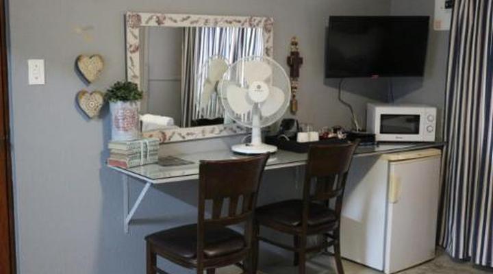 Sundowner Lodge and Caravan Park