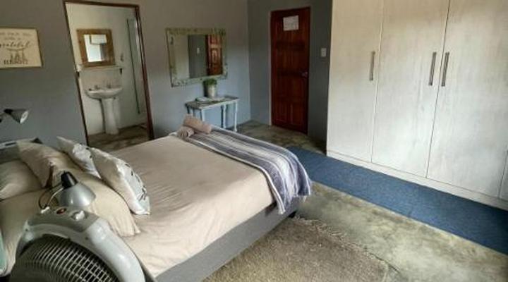 Sundowner Lodge and Caravan Park