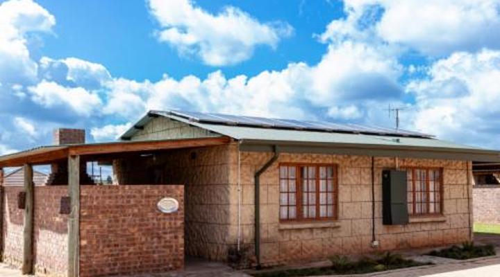 Sundowner Lodge and Caravan Park