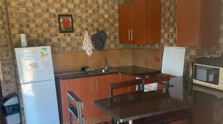 Sundowner Lodge and Caravan Park