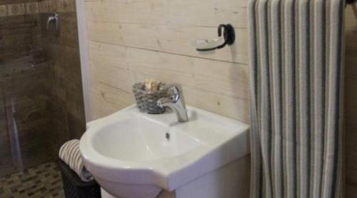 Sundowner Lodge and Caravan Park