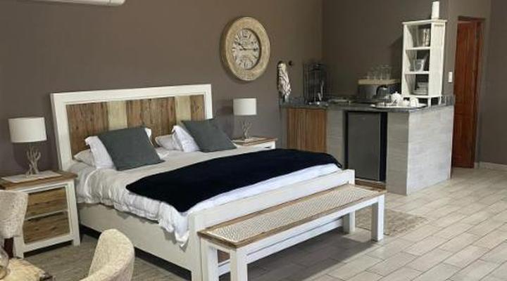 Sundowner Lodge and Caravan Park