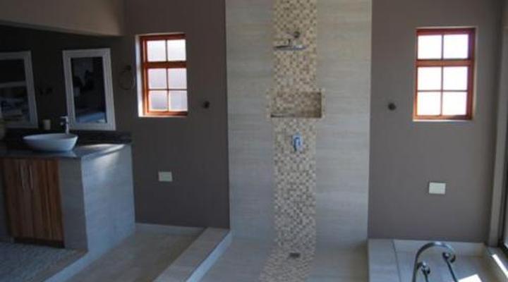 Sundowner Lodge and Caravan Park