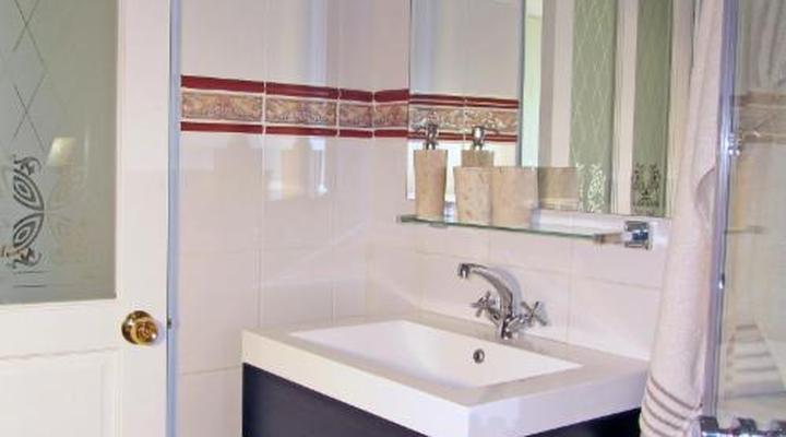 Somerset Sights Bed and Breakfast