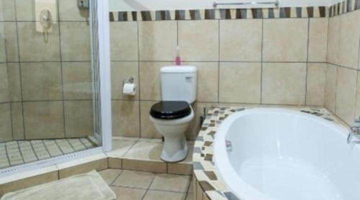 Royl Court Guesthouse