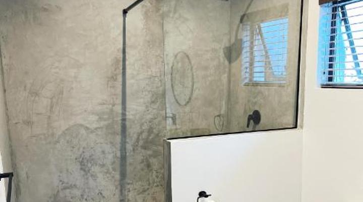 Lighthouse Guesthouse & Cafe