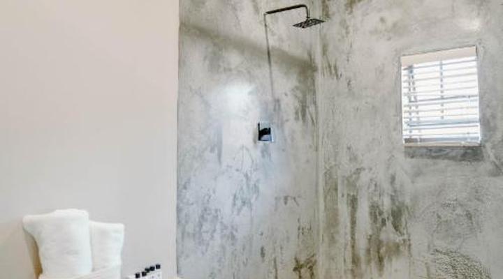 Lighthouse Guesthouse & Cafe