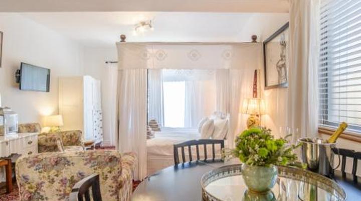 Kettle's House Guesthouse in Camps Bay