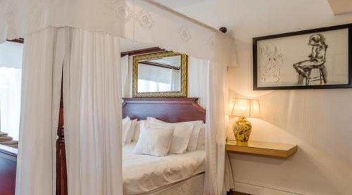 Kettle's House Guesthouse in Camps Bay