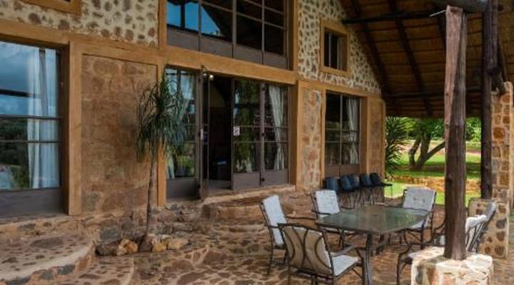 Riverman Cabin Country Lodge - Tonteldoos