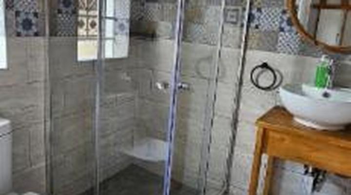 Bo Kamer Guesthouse / Livingwaters Self Catering