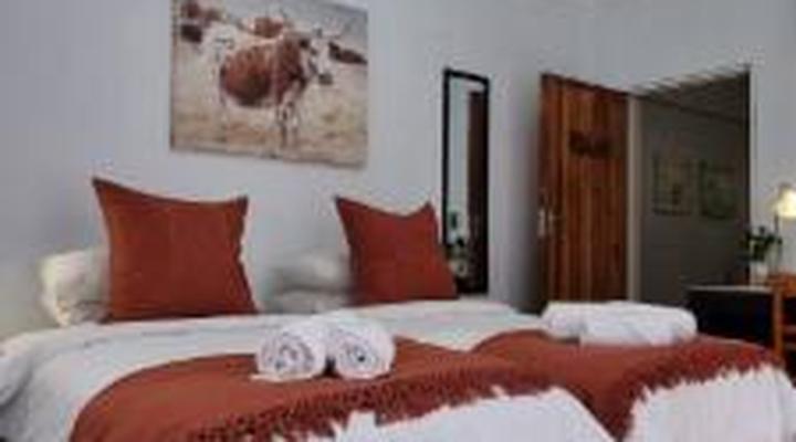 Bo Kamer Guesthouse / Livingwaters Self Catering